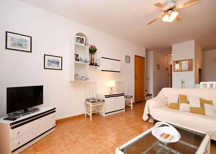 Mare 68 - Two Bed Apartment