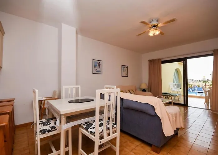 Mare 68 - Two Bed Apartment *