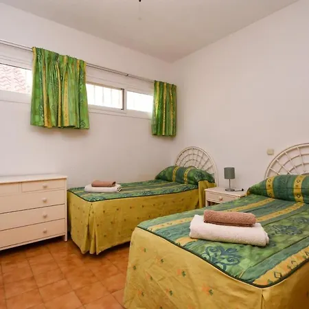 Mare 68 - Two Bed * Costa Adeje (Tenerife)
